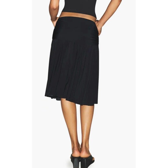 SKIMS Milky Sheer Midi Skirt medium obsidian NWT - Picture 3 of 8